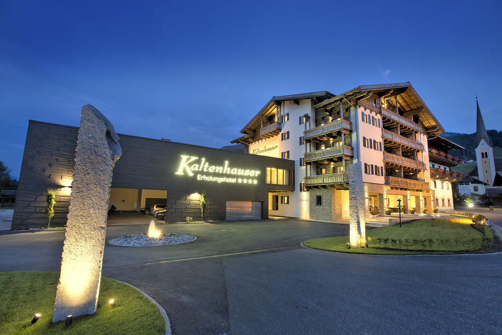 Das Gemuetliche Dorfhotel Kaltenhauser Hollersbach im Pinzgau Εξωτερικό φωτογραφία